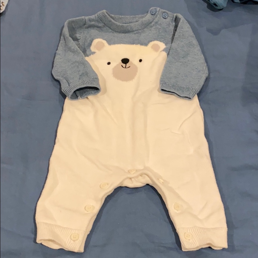 Sweater polar bear romper. 0 - 3 month.